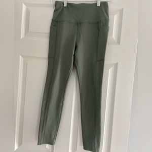 Danskin Leggings size Medium